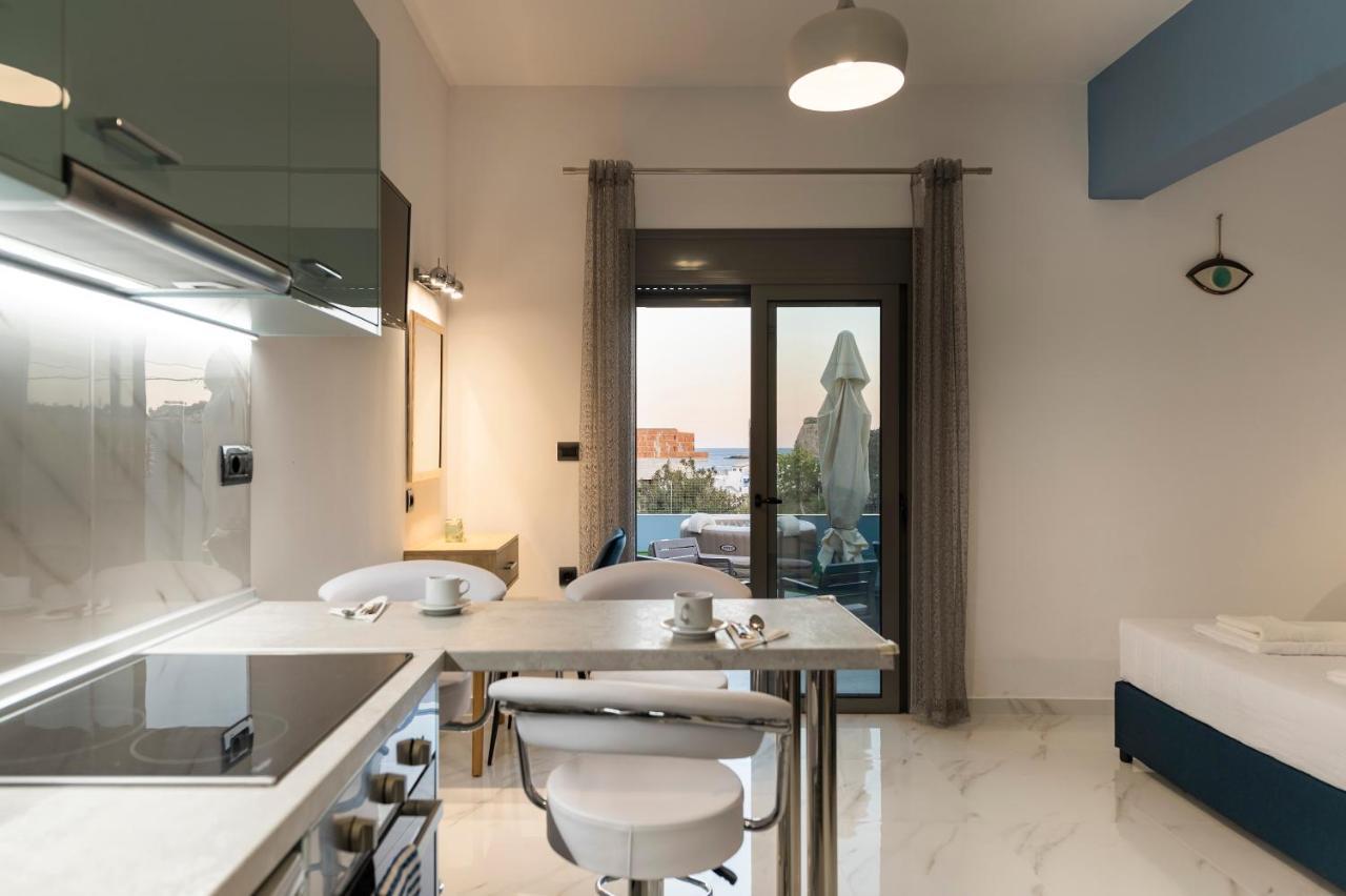 Royal Luxury Studios Archangelos  Dış mekan fotoğraf