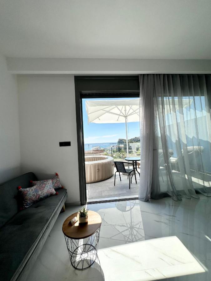 Royal Luxury Studios Archangelos  Dış mekan fotoğraf